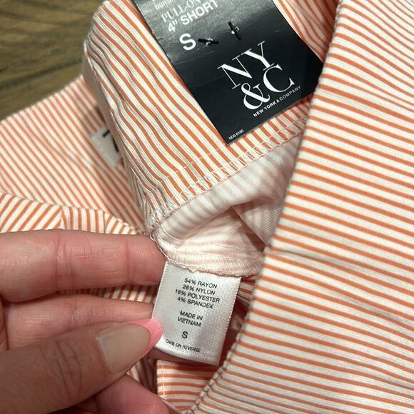 NWT New York and Company pull on striped shorts size small - Picture 5 of 7